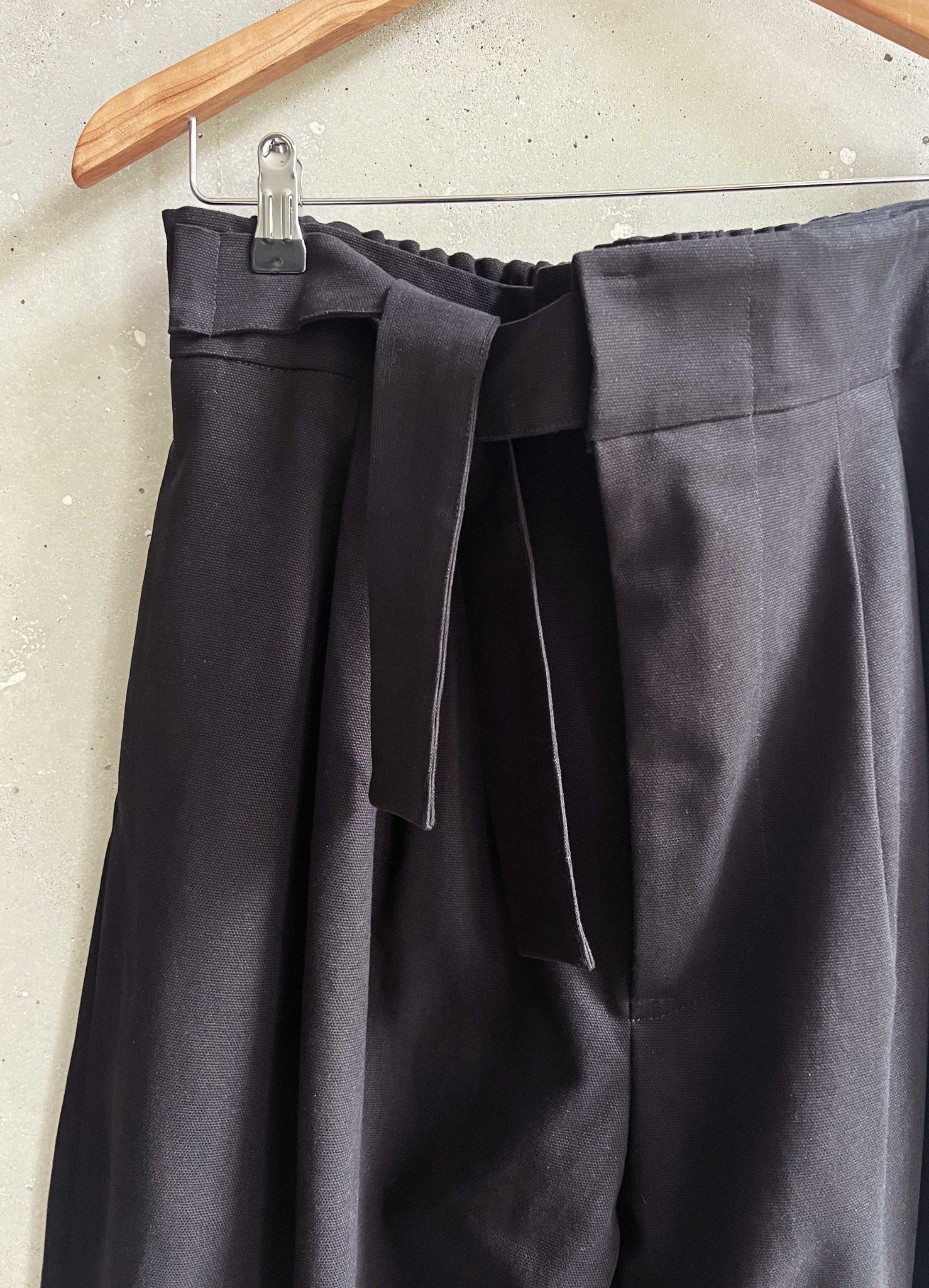 Paris trousers black canvas